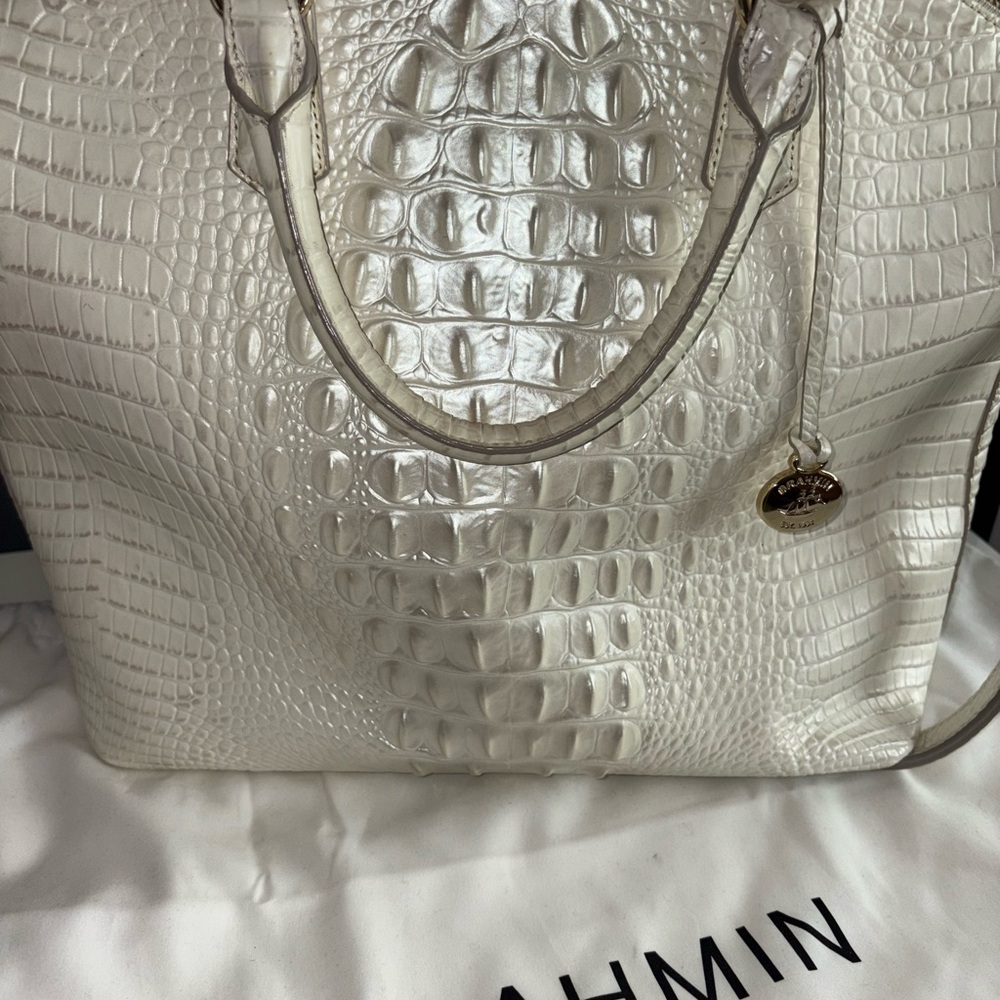 (SOLD ON FB) Large Duxburry Brahmin